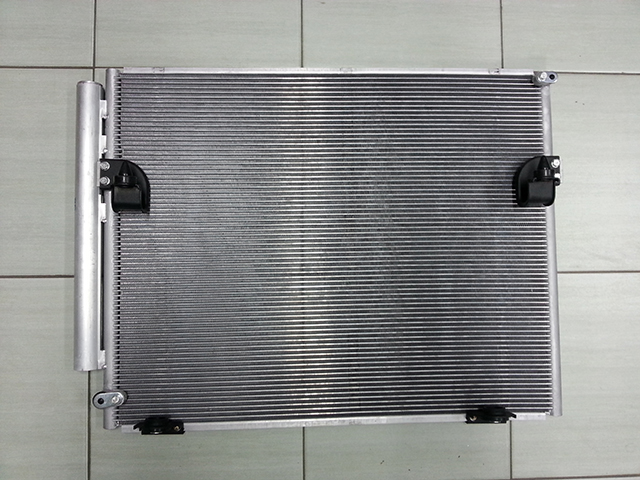 Toyota Innova – Tongshi Auto Radiator Supplies